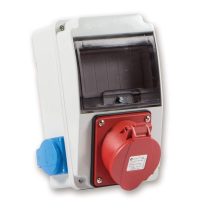 IPARI CSATLAKOZÓ DOBOZ 2x 2P+F és 1x 4P32A 3318-002-2600