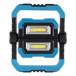 Újratölthető COB LED fényvető, 2 x 5 W, 500 lm - 4 óra, 1000 lm - 2 óra, 5000 mAh