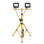 Home FLL STAND 2/30 állványos LED fényvető, 0,8 - 1,7 m, 2 x 30 W, 2 x 2400 lm, kül- és beltéri